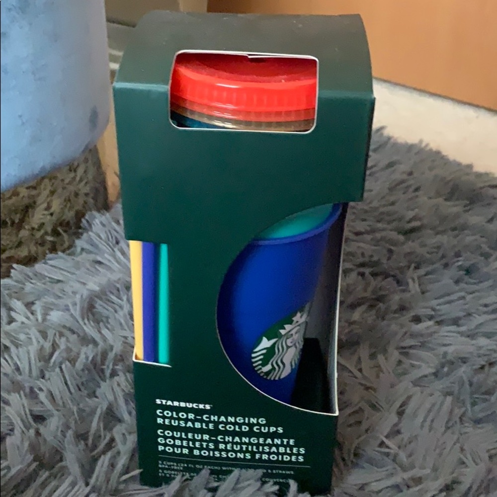 NWT Starbucks color changing